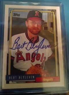 blyleven card.jpg
